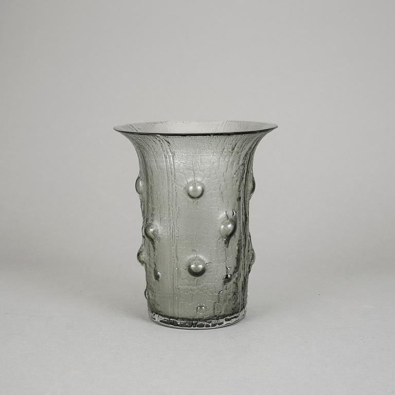 VAS, glas, ur "Finlandia"-serien, Timo Sarpaneva, Iittala. Signerad och otydligt numrerad.