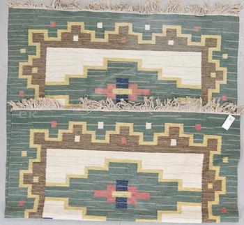 MATTA, rölakan, signerad G K. 1900-talets mitt/
första hälft. Ca 236x166.