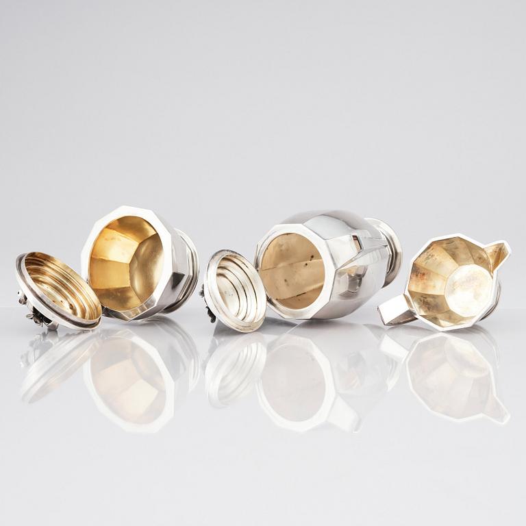 Atelier Borgila, kaffeservis, tre delar, Stockholm, 1947, gesällprov av K-E Löfman, sterling silver.