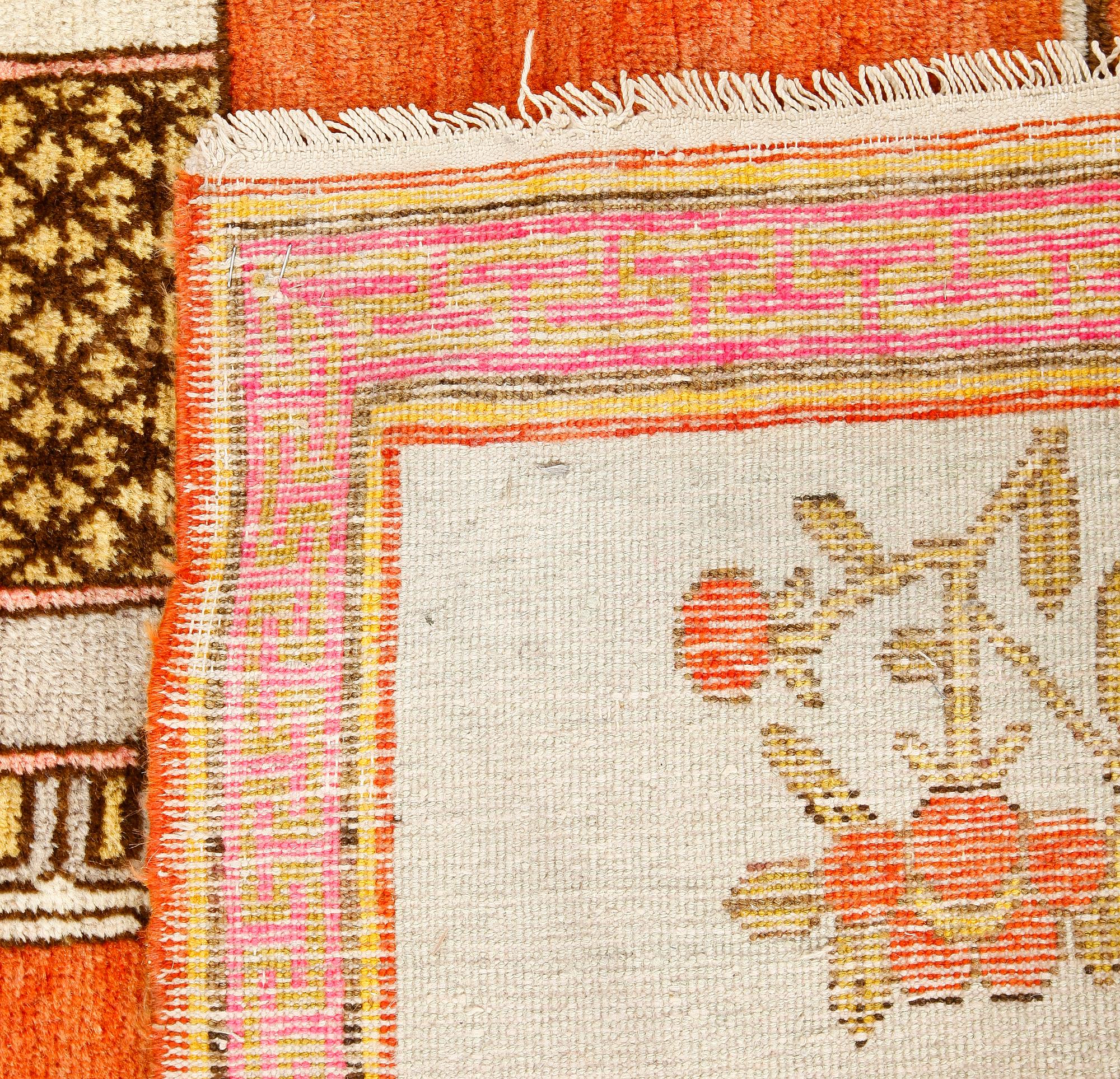 MATTA, Semiantik Östturkestansk, Khotan, ca 218x140 cm.