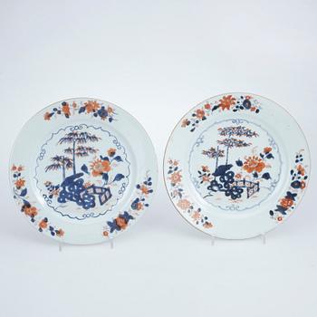 TALLRIKAR, 5 st, porslin, Qianlong, Kina 1700-tal.