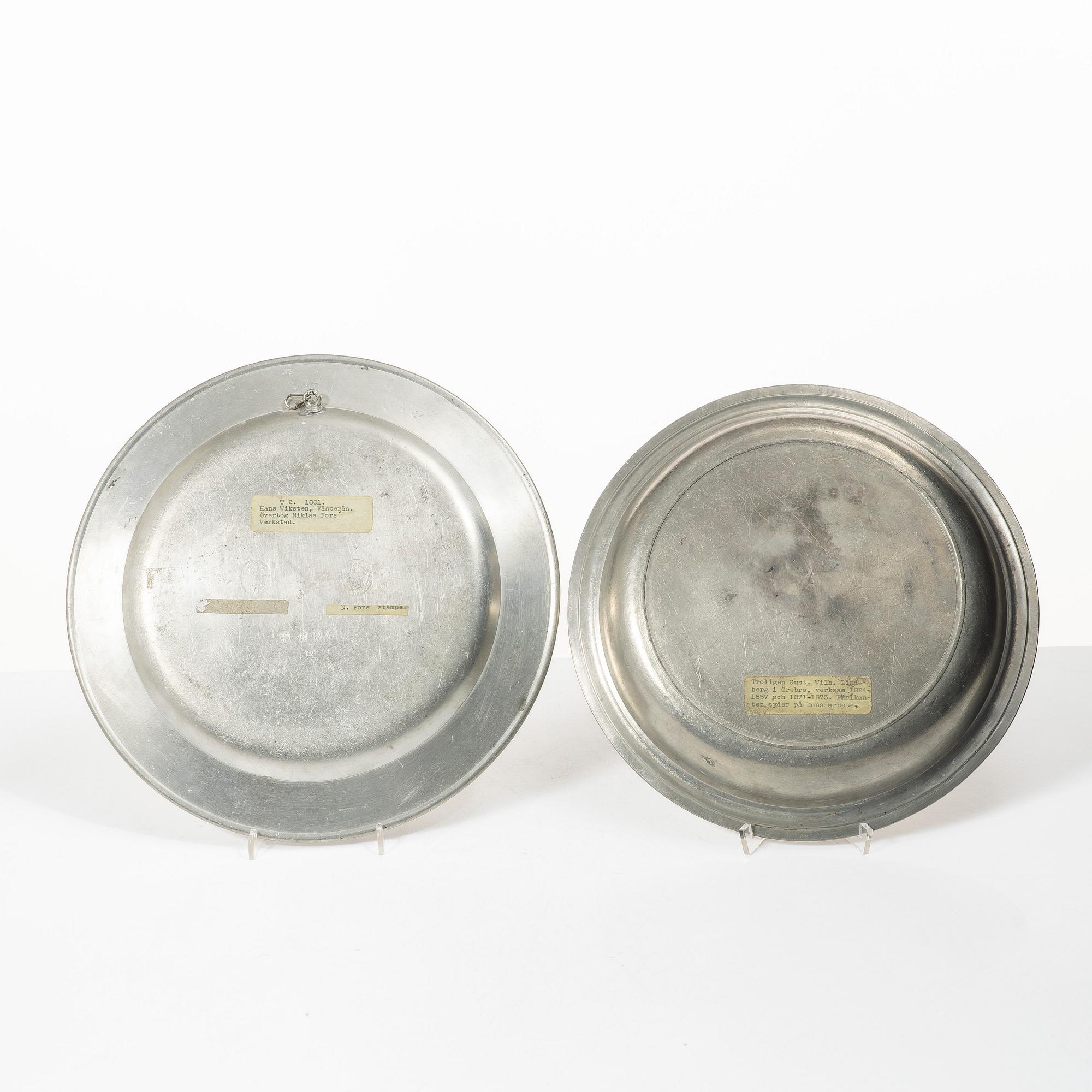 Plates and bowl, by Hans Viksten Örebro and possibly Gustav Wilhelm Lindberg Örebro.