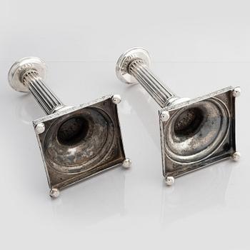 Gustaf Henrik Sidwall, ljusstakar, ett par, silver, Norrköping 1798. Gustavianska.
