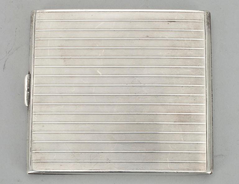 CIGARETTETUI, silver, Birmingham 1920-tal. L 9.