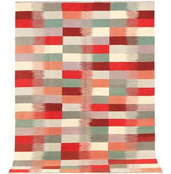 A Kilim rug, c. 243 x 174 cm.
