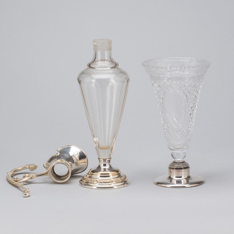 KARAFF samt VAS, nysilver samt glas, 1900-tal.