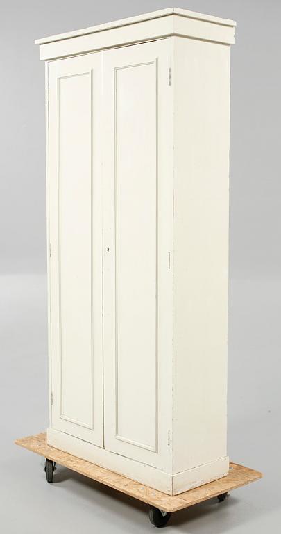 KLÄDSKÅP, 1900-talets början.