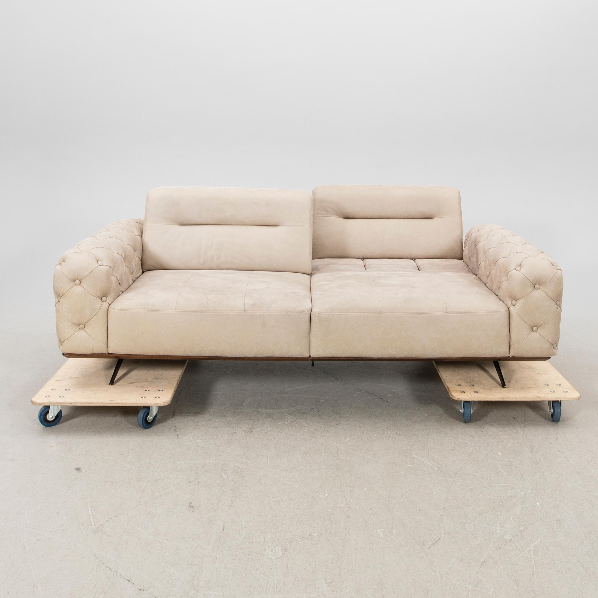Sofa Saloni Gallardo 21st Century.