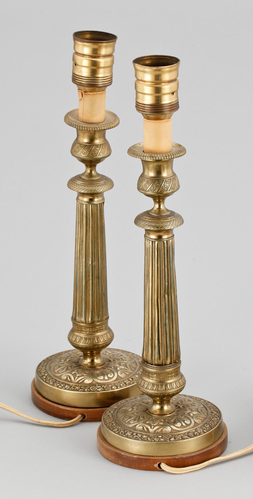 BORDSARMATUR, ett par, metall, directoire stil, 1900-tal.