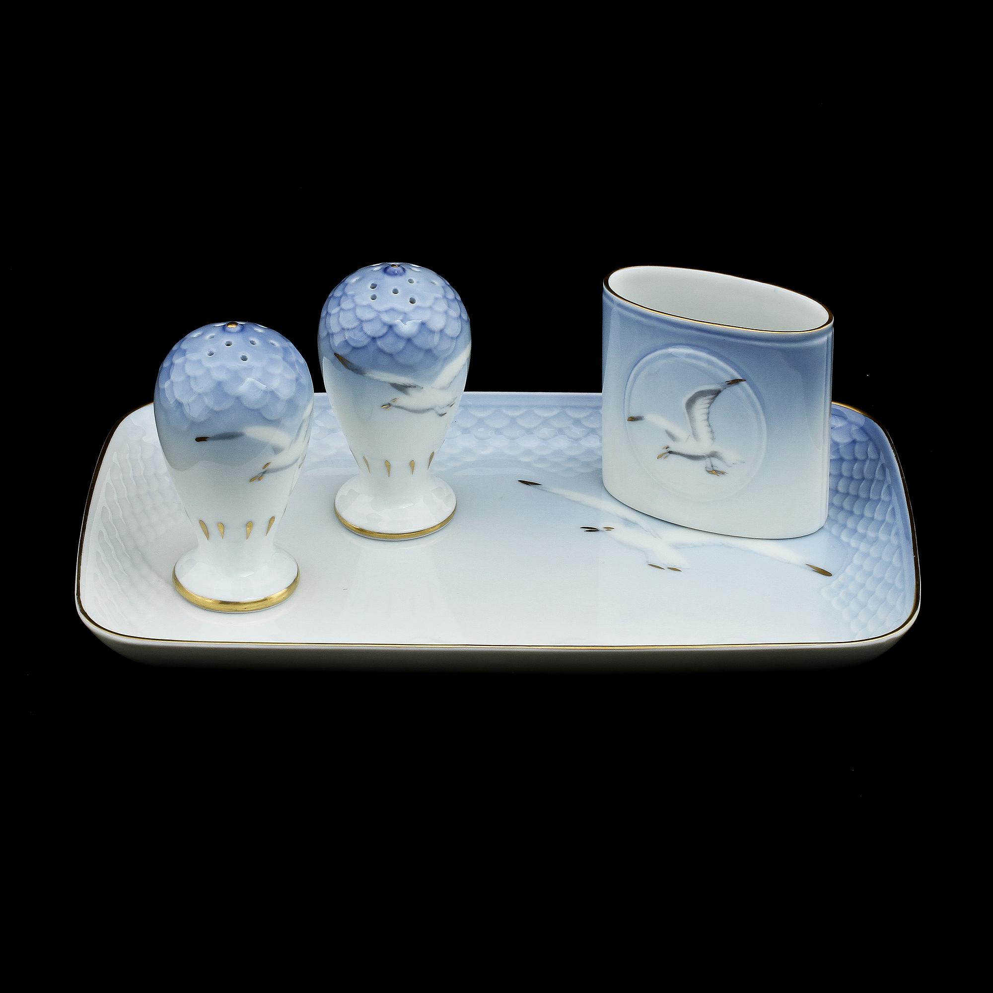 SERVIS, 103 delar, porslin, "Måsen", Bing o Gröndahl.