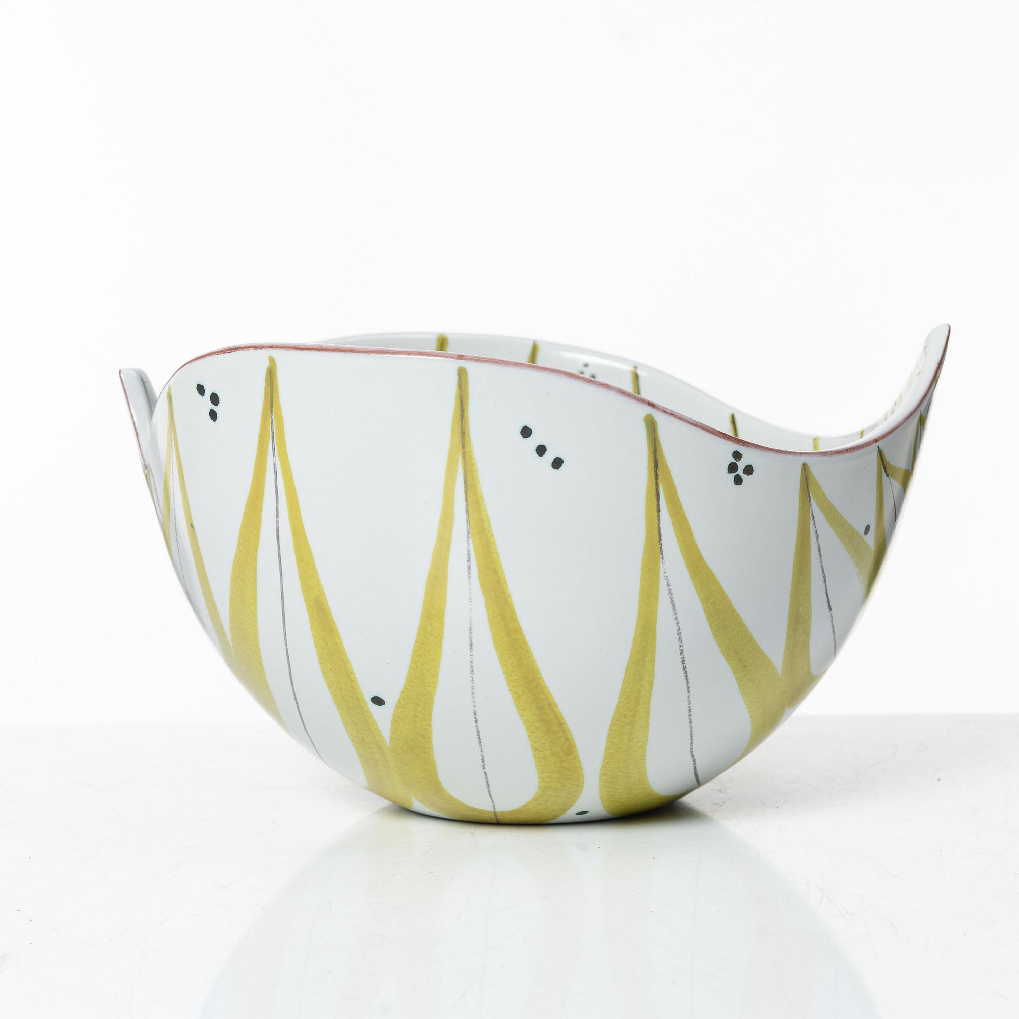 Stig Lindberg, a faience bowl, Gustavsbergs studio.