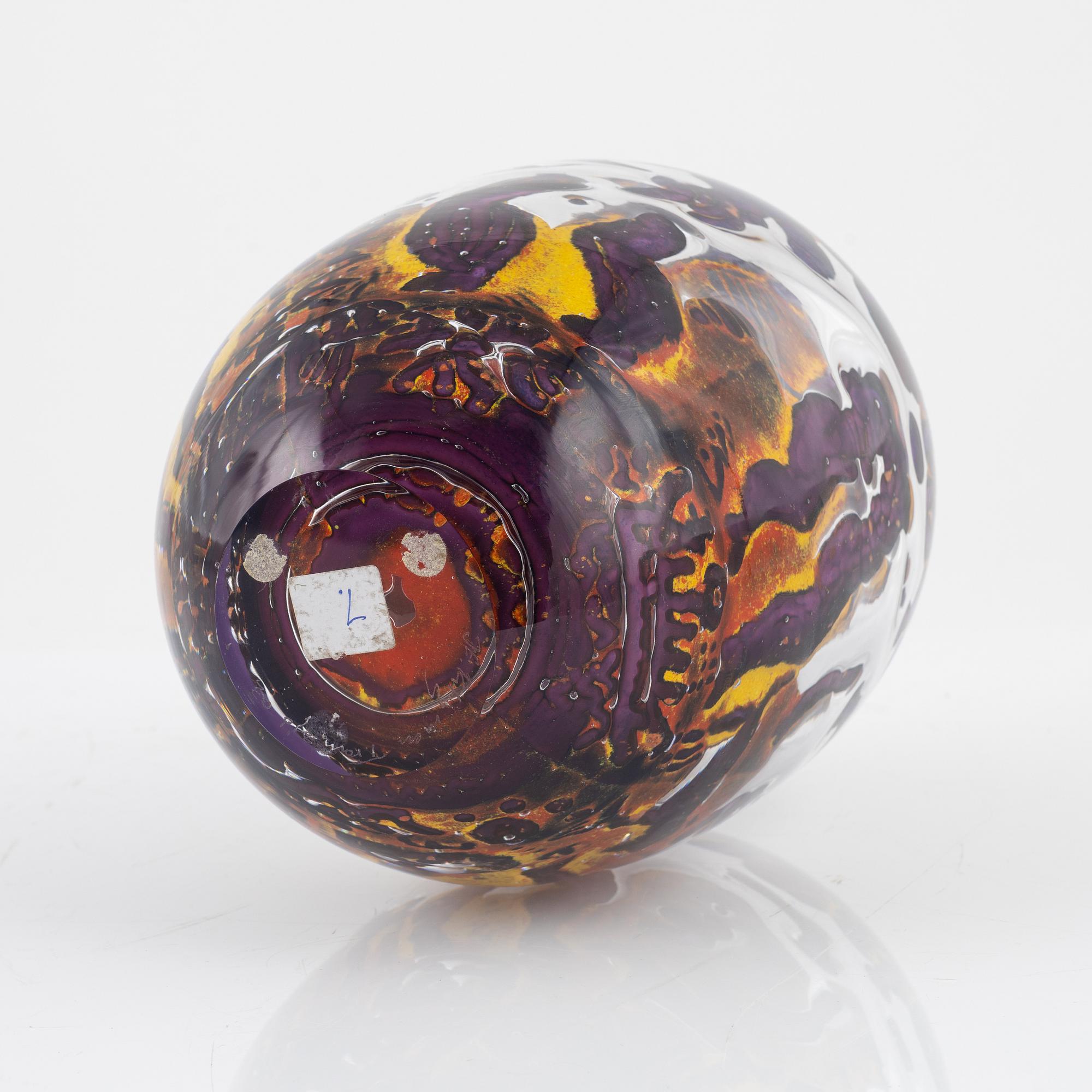 Jan-Erik Ritzman, an 'Ariel' vase, Transjö, dated -02.