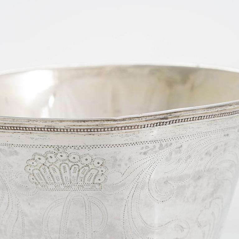 J. Henrik Frodell, a Swedish silver wedding-beaker, Stockholm 1799.