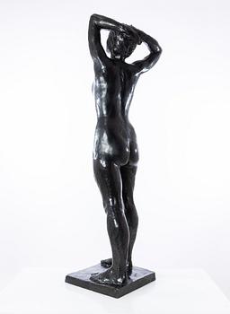 Gudmar Olovson, skulptur. Signerad. Numrerad. Gjutarstämpel. Brons, höjd 132 cm, längd 40 cm.