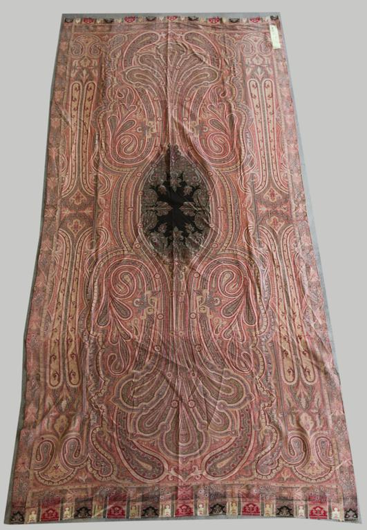 TEXTIL, paisley, sekelskiftet 1900. 315 x 150 cm.