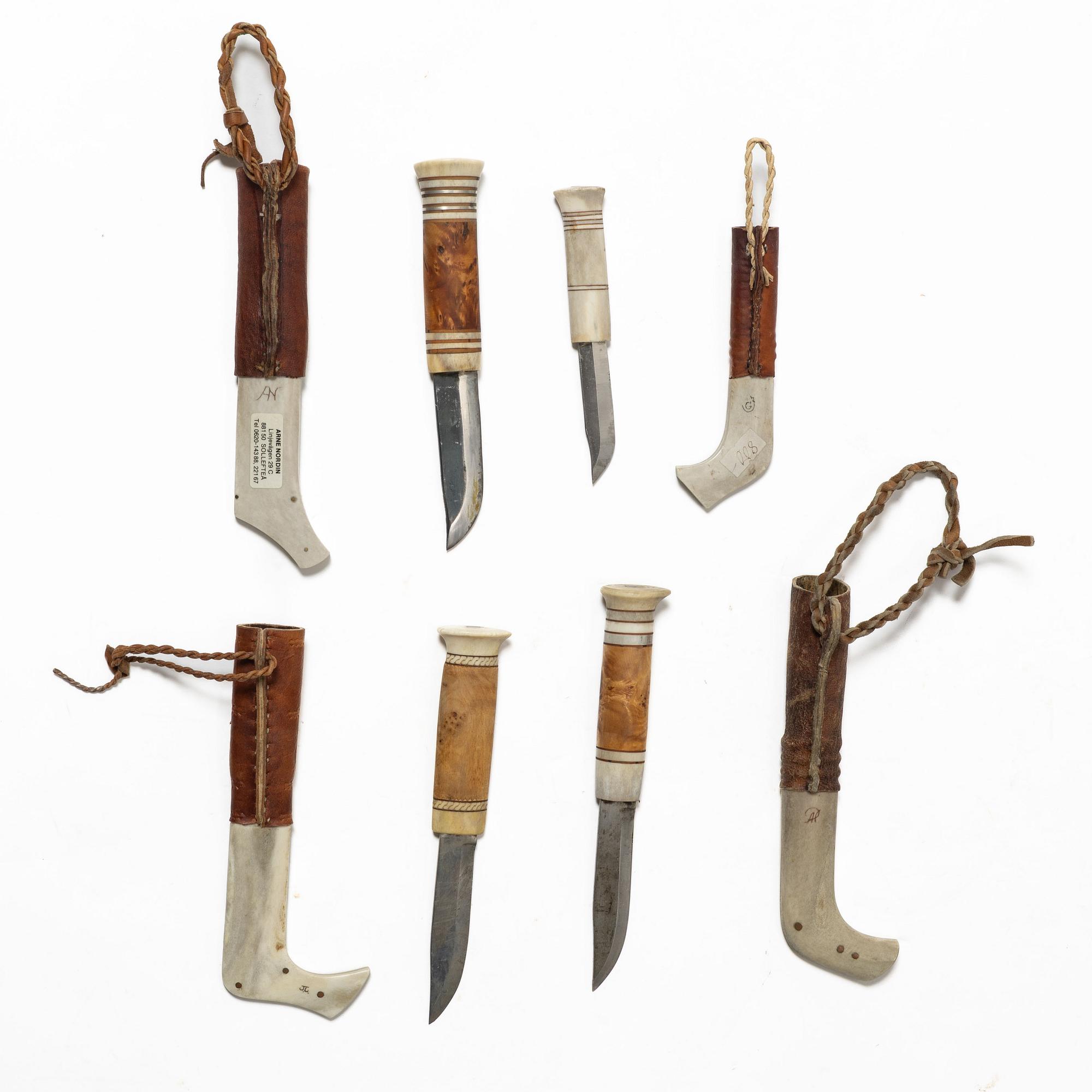 Eight knives, of which seven are half-horn knives, signed.