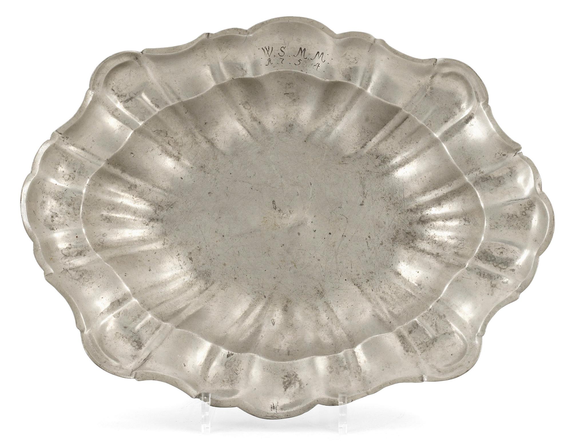 SKÅLFAT. Daterad 1754, troligen Tyskland. Rokoko.