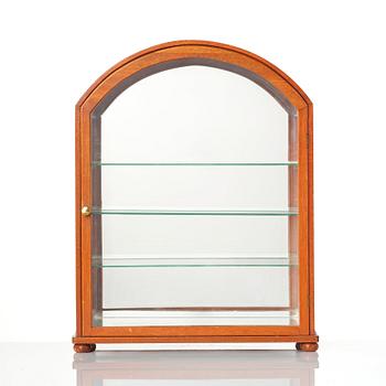 Josef Frank, a model 2070 mahogany table display cabinet, Svenskt Tenn, prior to 1985.