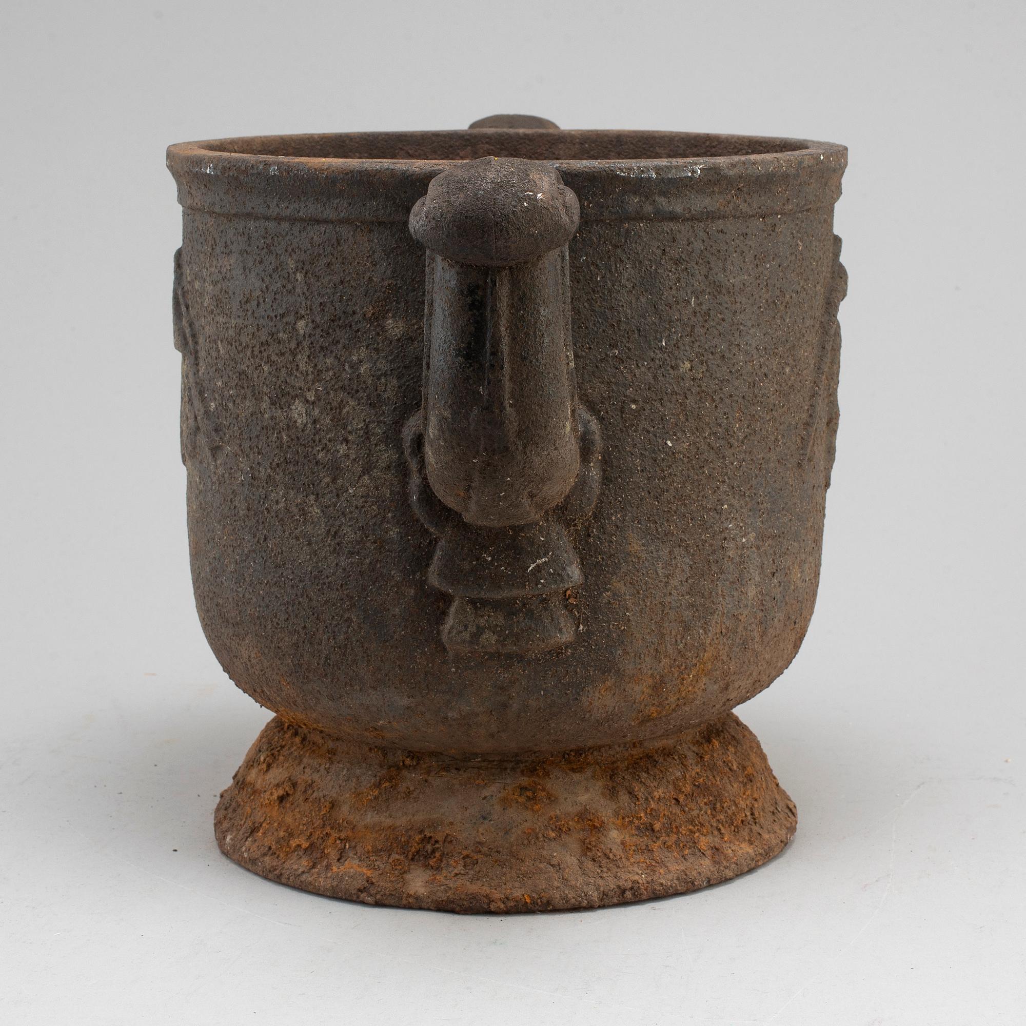URN, cast iron, possibly Näfveqvarn, Sweden.