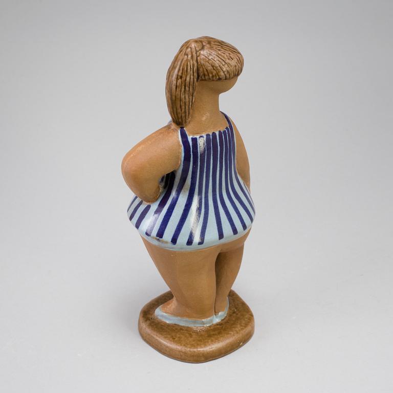 LISA LARSON, figurin i stengods, "Dora", Gustavsberg. I produktion 1958-1973.