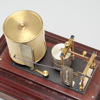 A barograf from the first half of the 20th century.