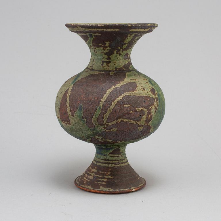 KYLLIKKI SALMENHAARA, a mid 20th century stoneware vase, signed, Arabia, Finland.