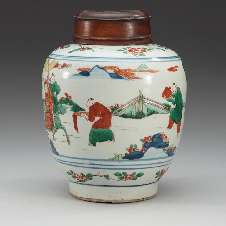 A Transitional wucai jar, 17th Century.