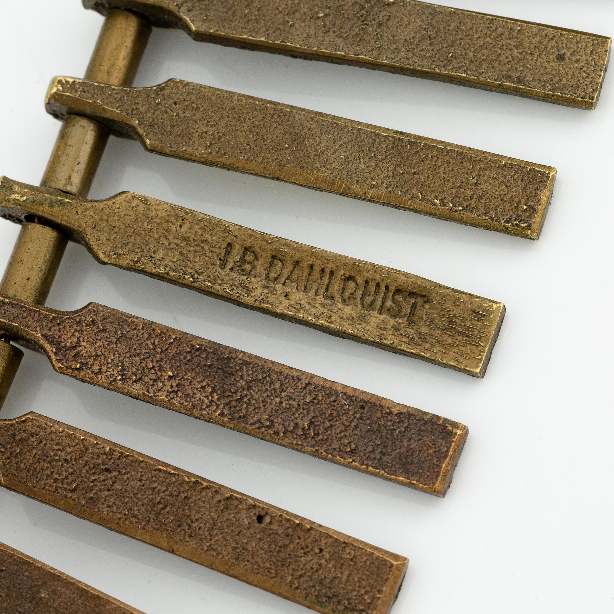 Inga-Britt "Ibe" Dahlquist, a necklace, bronze, "Nefertiti".