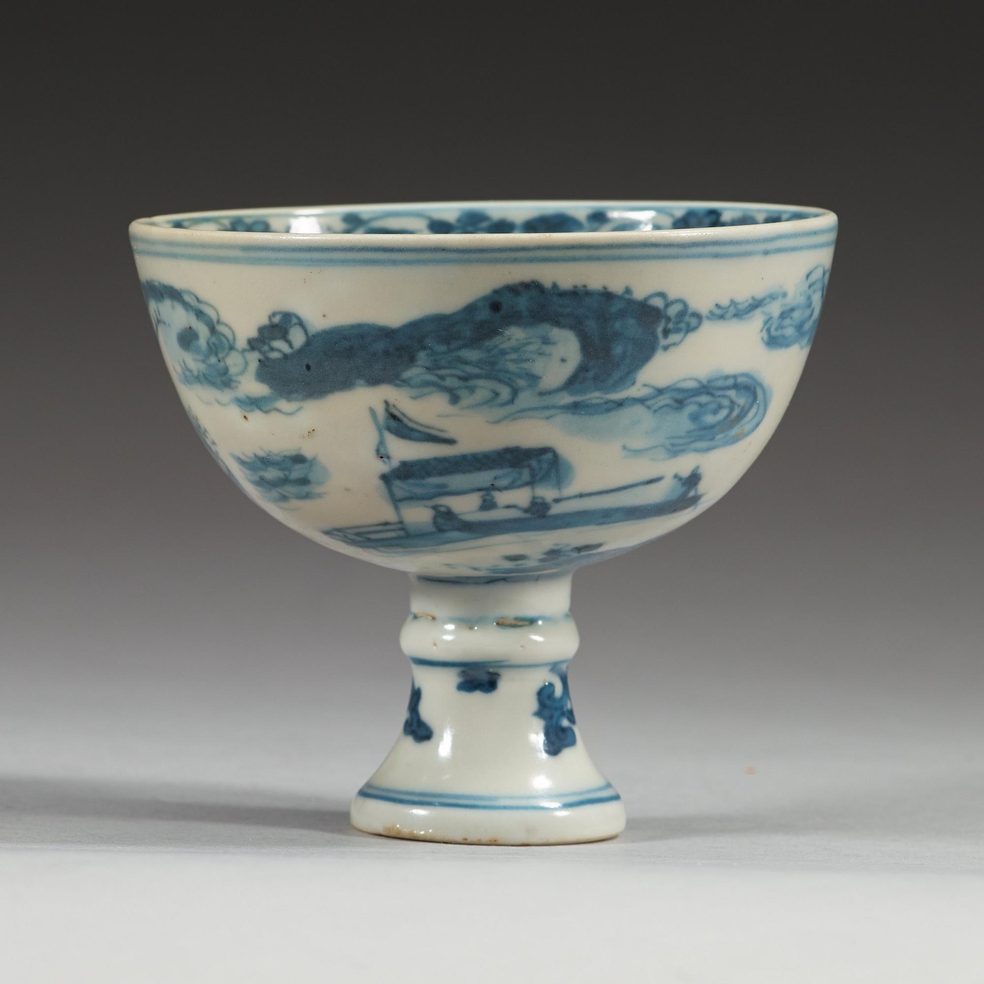 STEMCUP, porslin. Ming dynastin, med Wanli sex karaktärers märke och period (1572-1620).