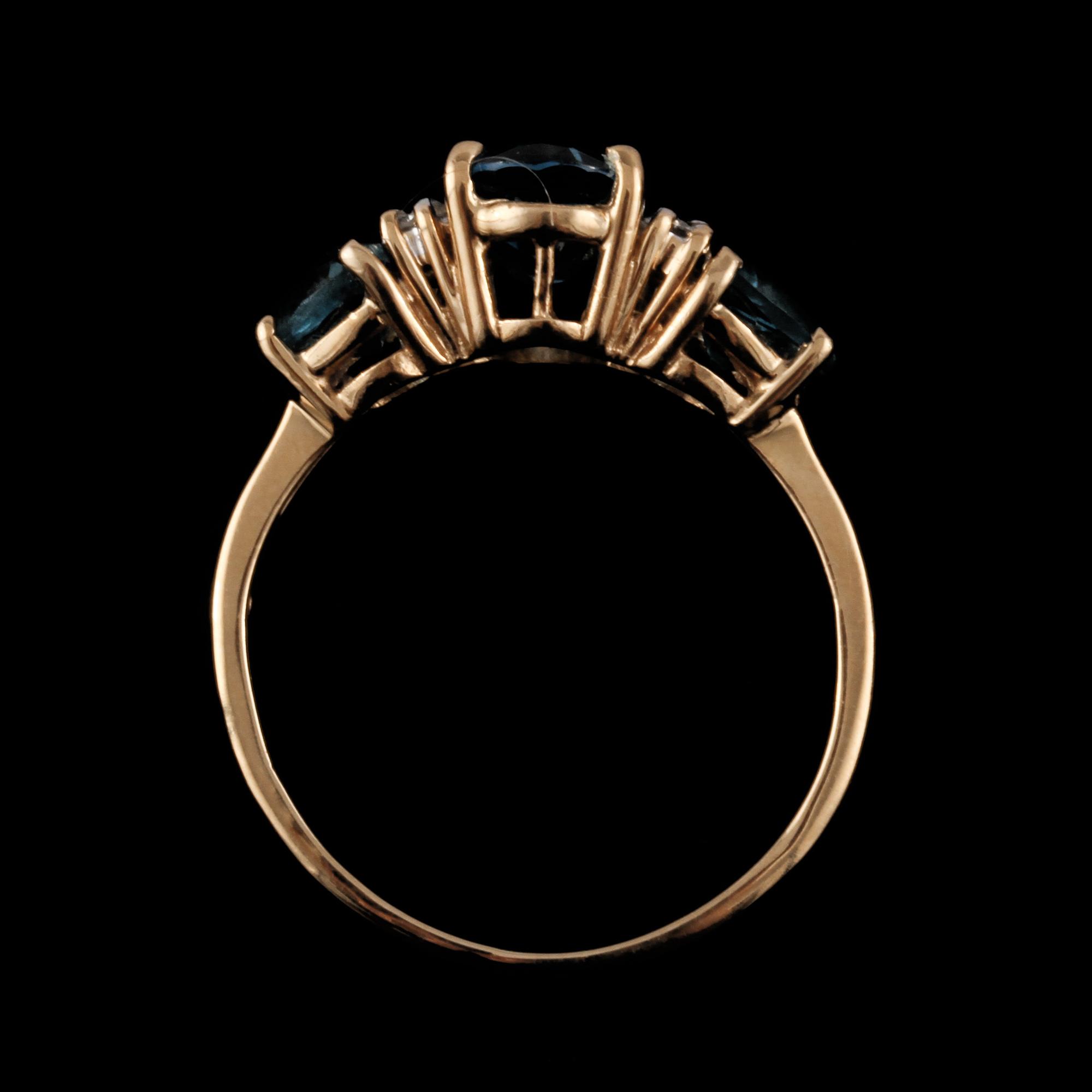 RING, 14k guld med 3 fasettslipade turmaliner samt 6 briljantslipade diamanter. Vikt 3 g.