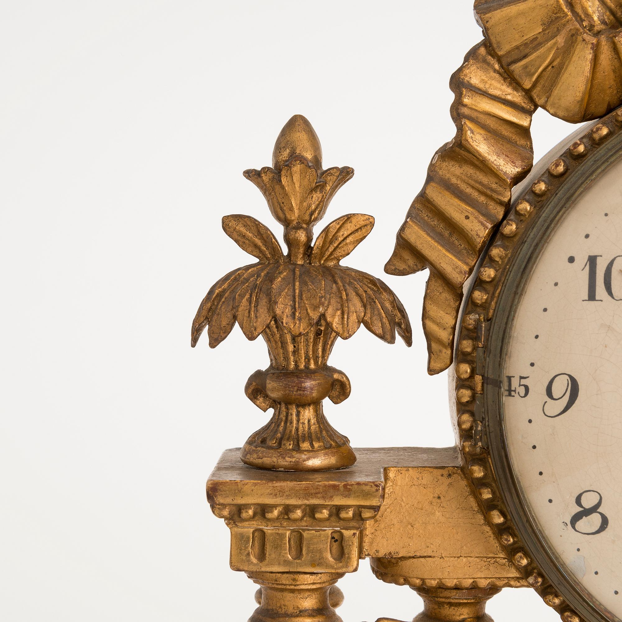 PÖYTÄPENDYYLI, myöhäiskustavilainen, viosisadanvaihde 1700/1800.