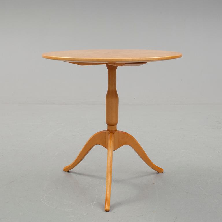 CARL MALMSTEN, salongsbord, "Båstad", brännmärkt CM, möbelsnickare Erik Johansson.