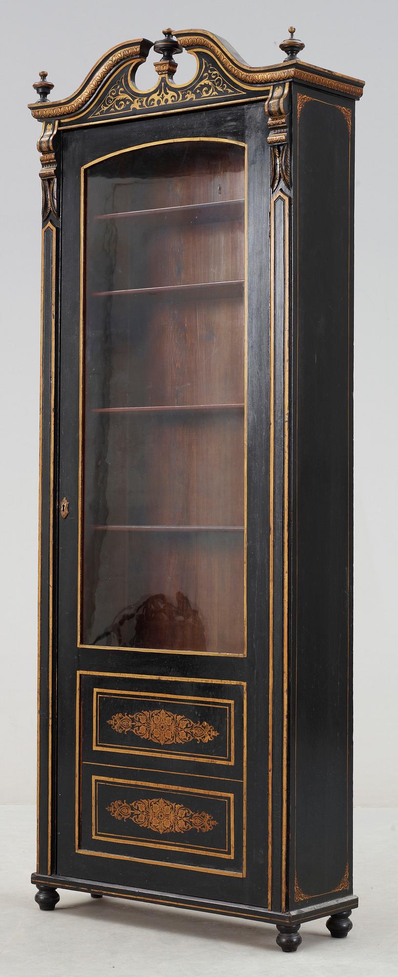 VITRINSKÅP, nyrenässans, tidigt 1900-tal.