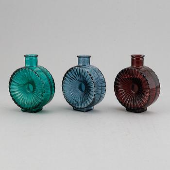 Helena Tynell, three glass vases 'Solflaskan', Riihimäen Lasi Oy, Finland. In production 1964-1974.