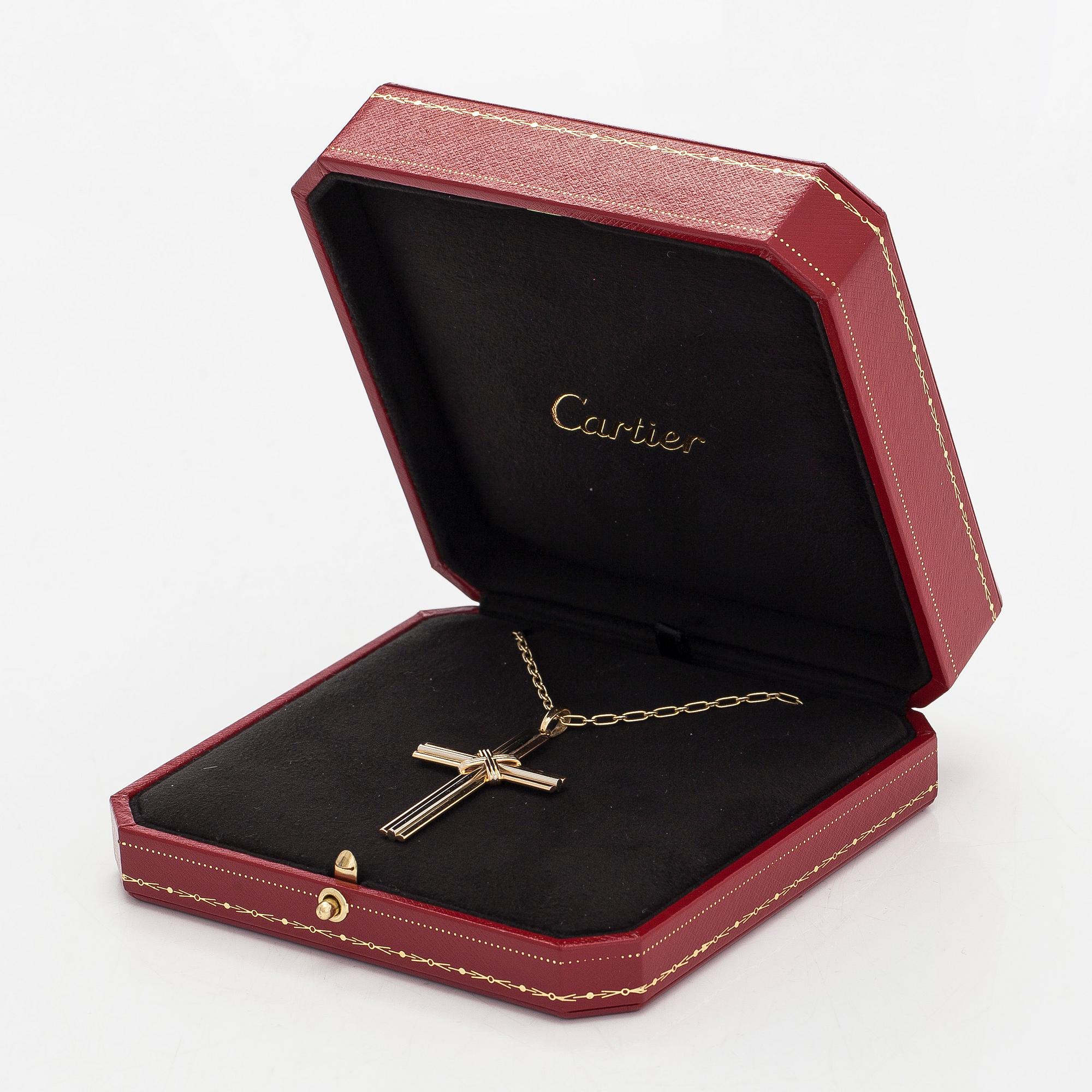 Cartier, kaulaketju riipuksella, risti "Trinity", 18K kolmiväri kulta.