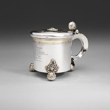 554. A Swedish late 17th century parcel-gilt tankard, marks of Didrik Hansson Hysing, Stockholm 1699.