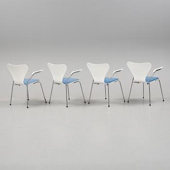 KARMSTOLAR, 4 st, "Sjuan", Arne Jacobsen för Fritz Hansen.