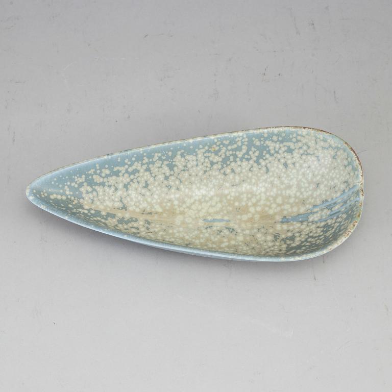 A Gunnar Nylund stoneware bowl, Rörstrand.