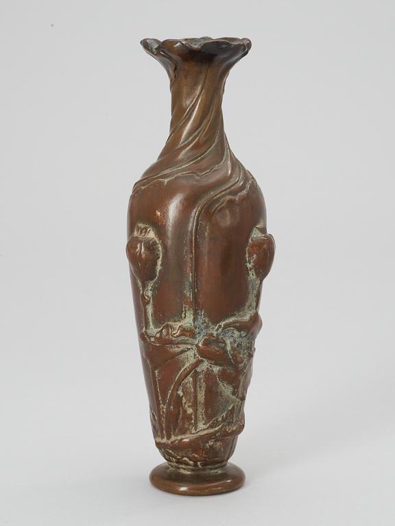 A Philippe Wolfers, bronze vase, 1895.