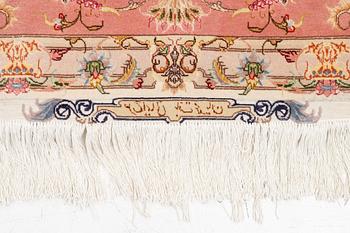 Rug, Tabriz, approx. 305 x 203 cm.