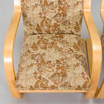 Alvar Aalto, fåtöljer ett par, modell 34 O.Y. Huonekalu- ja Rakennustyötehdas A.B. 1900-talets mitt.