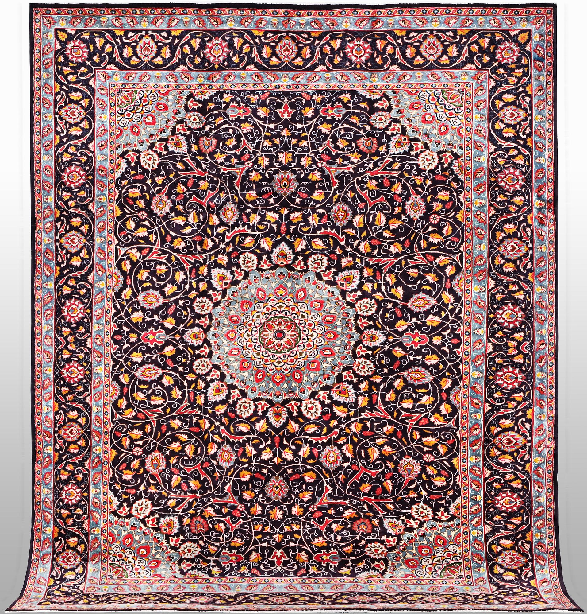 A carpet, Kashan, ca 354 x 242 cm.