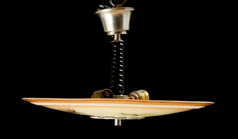 TAKLAMPA, 1900-talets första hälft. H 30.