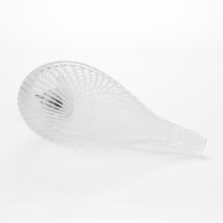 Oiva Toikka, a 'Scaup duck of Finland' glass bird, signed Suomen sotka Oiva Toikka Nuutajärvi 1992, numbered 697/1992.