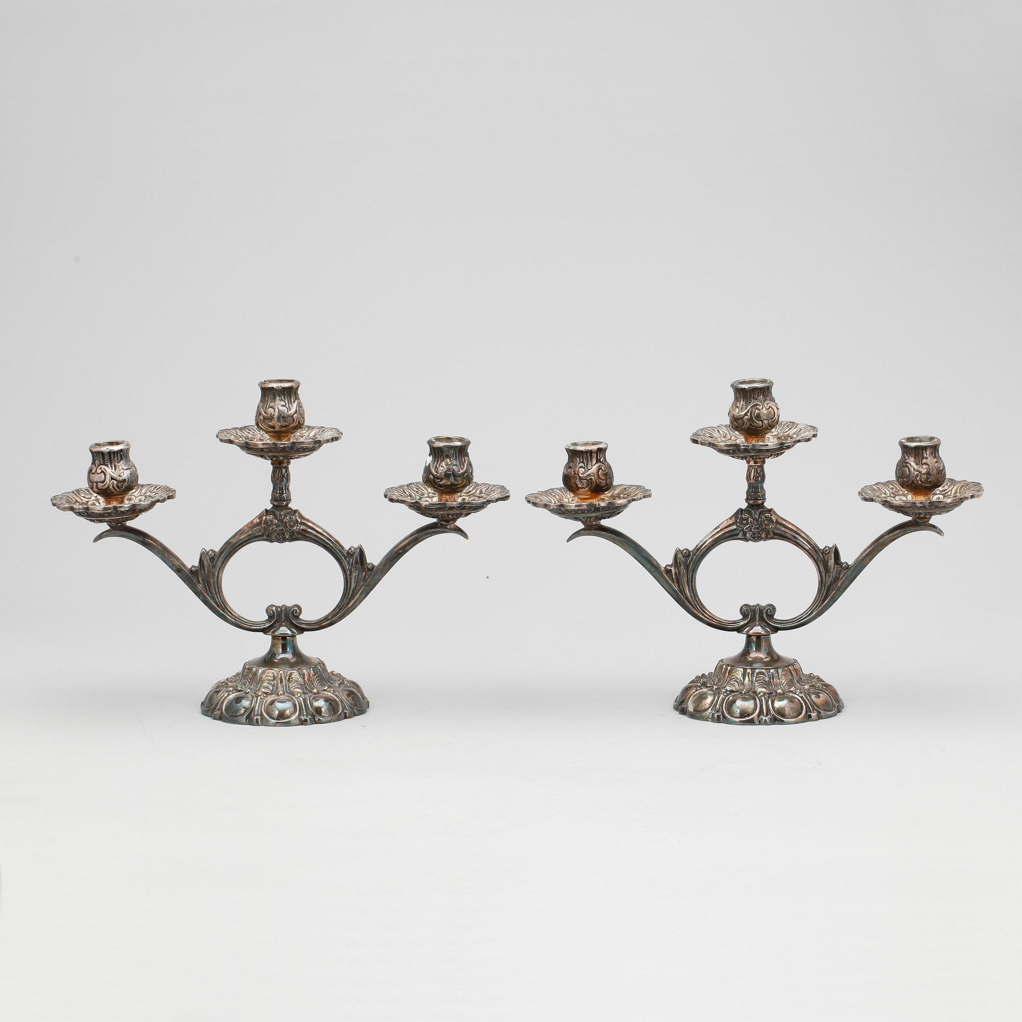KANDELABRAR, ett par, silver, mellanöstern, 1900-talets andra hälft.