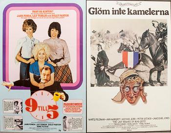 Filmaffischer 4 st "9 till 5", "Glöm inte kamelerna", "livet è pyton" och "Världens knasigaste kväll".