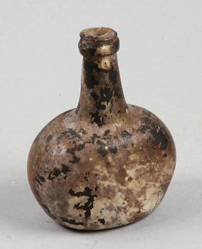 FLASKA, glas, jordfynd, möjligen medeltida.