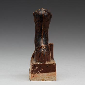 A Brown glazed joss stick holder, Ming dynasty (1368-1643).