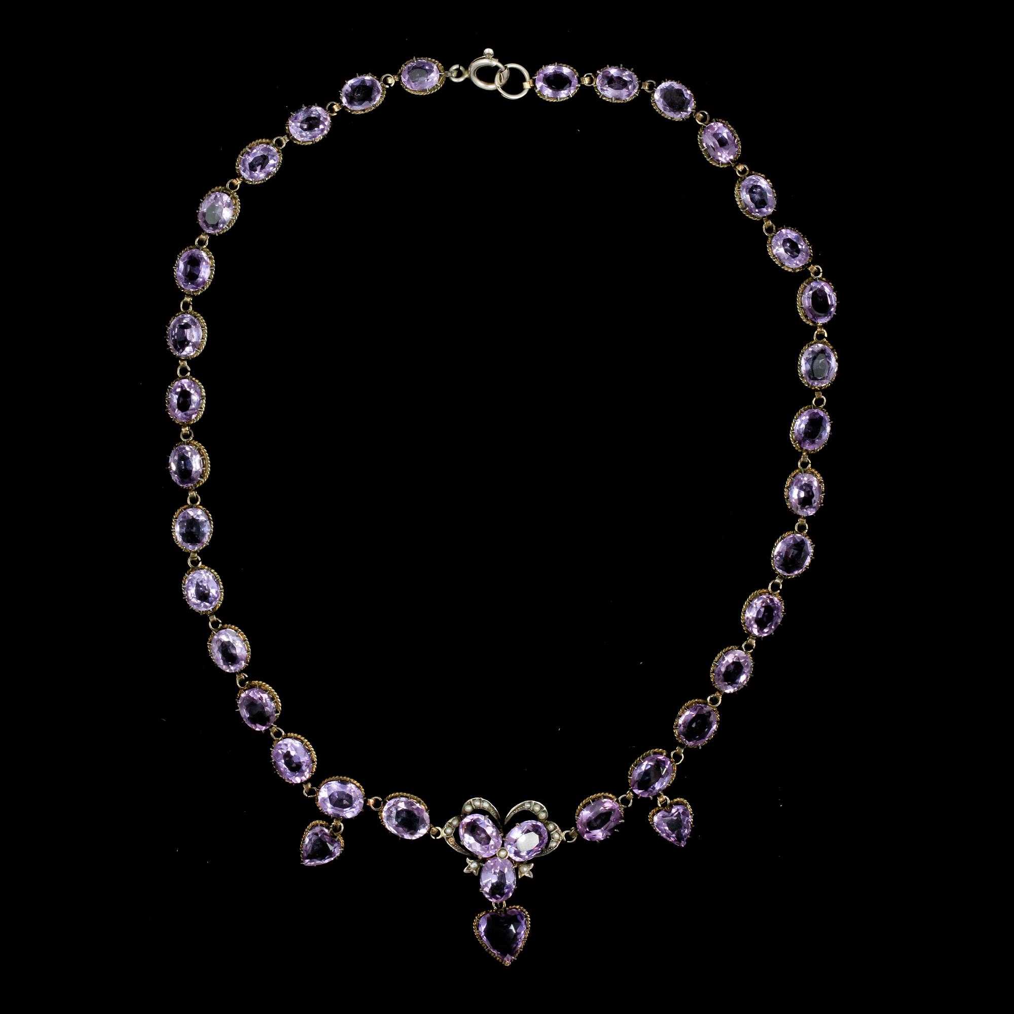 COLLIER, förgyllt silver med ovala fasettslipade ametister. 1800-tal.