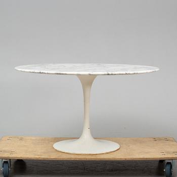 EERO SAARINEN, soffbord "Tulip", Knoll international 1900-talets andra hälft.